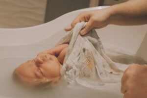 THALASSO/ THÉRAPEUTIQUE BAIN BÉBÉ + MASSAGE BÉBÉ