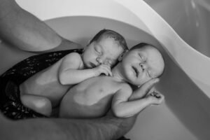 THALASSO/ THÉRAPEUTIQUE BAIN BÉBÉ + REPORTAGE PHOTOS À DOMICILE